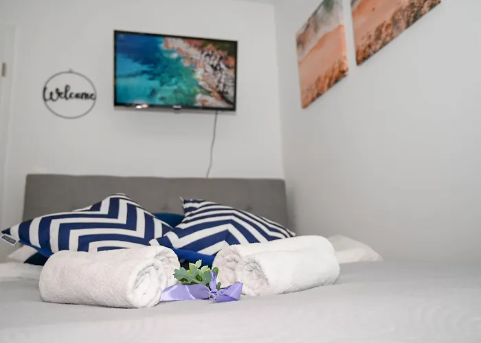 Blue With Free Parking Laibach