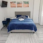Apartma Blue With Free Parking