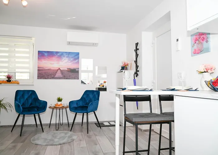 Blue With Free Parking Apartma Ljubljana