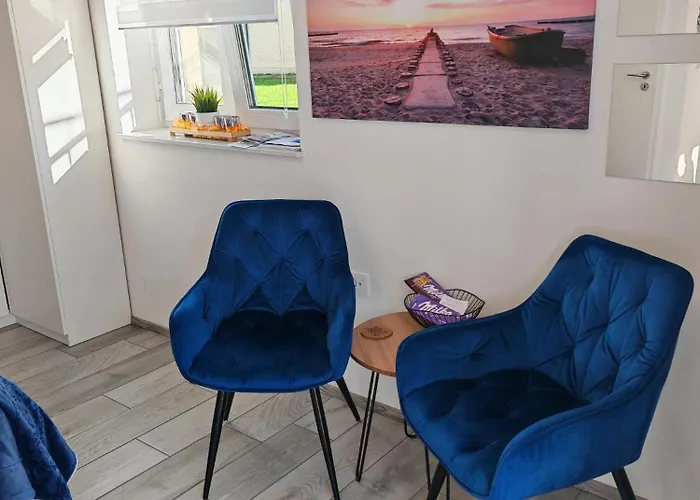 Blue With Free Parking Daire *