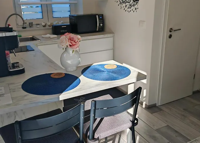 Blue With Free Parking Apartma