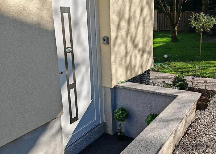 Blue With Free Parking * Ljubljana