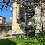 Apartment Blue With Free Parking *